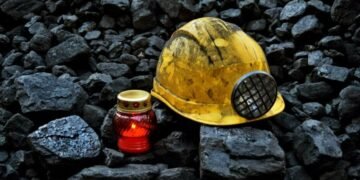 На Львівщині у шахті стався обвал породи: загинув 37-річний гірник