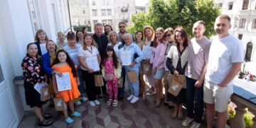 Квіти замість декору: у Львові нагородили переможців конкурсу найкращих балконів
