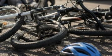 Двоє дітей травмувалися на Львівщині, впавши з електровелосипеда