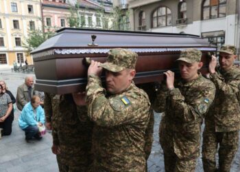 У Львові попрощаються із загиблим Героєм, – ФОТО