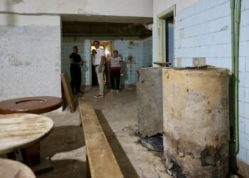 Укриття для 1240 людей: у Львові вимагають привести до ладу сховища на території «Електрон-Карату», – ФОТО, ВІДЕО