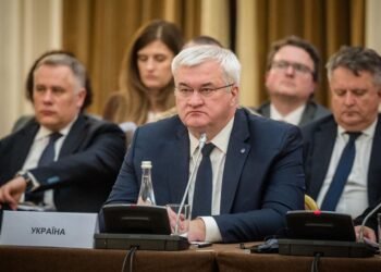 Зростаючі витрати на оборону України мають покривати активи РФ, – Сибіга