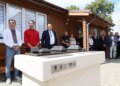 Батьківське обійстя Франка відтворили у бронзі: у Нагуєвичах відкрили інклюзивну мініскульптуру