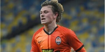 Ексгравця «Шахтаря» представники ТЦК зупинили на вокзалі у Львові та направили до навчального центру