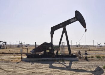 рф в експорті нафти пожинає плоди напруженості на Близькому Сході, але є нюанс – Bloomberg