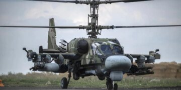 Українські військові за допомогою дронів FP-1 знищили 3 вертольота в рф
