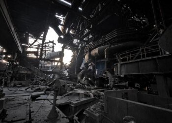 росія втретє за місяць атакувала "Запоріжсталь": 4 працівники постраждали