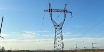 російські обстріли та негода спричинили знеструмлення у п'яти областях