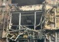 У Дніпрі через удар рф по бізнес-центру троє загиблих, багато поранених