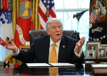 Демократи готують серію розслідувань проти Трампа у разі успіху на виборах, – Reuters