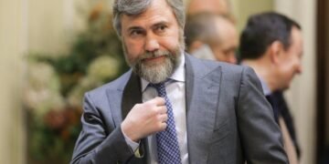 Підсакнційний в Україні політик Вадим Новинський отримав сербське громадянство (фото)