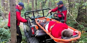 З гори довелося виносити: на Парашці травмувався турист