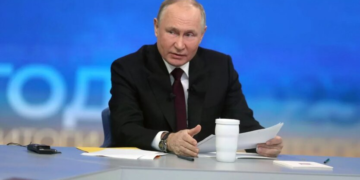 Розін попередив, що режим Путіна впаде за одну ніч: зовні такі системи здаються твердими