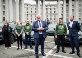 ЗСУ отримали 21 транспортний засіб від норвезької волонтерської організації – Сибіга