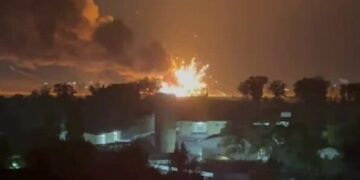 СБУ вразила Ан-12, два Ан-26 і три гелікоптери в Ростові: Зеленський підтвердив результати нічної атаки