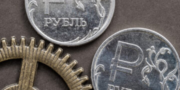 FT: Росія знову підвищує податки заради війни, і платити доведеться не лише бізнесу