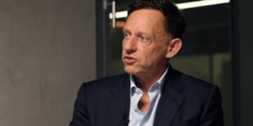 Пітер Тіль про відставання Європи у сфері ШІ, Трампа та кризу демократії
