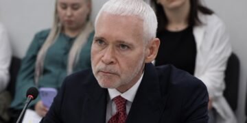 Одна людина постраждала через удар по ТЦ у Харкові – мер