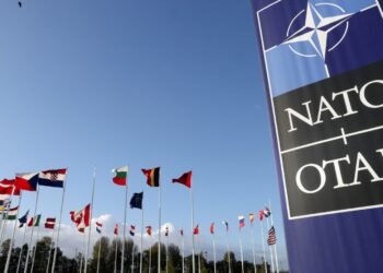 Головний страх НАТО: Європа неспроможна витримати війну проти РФ — The Guardian