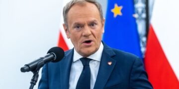 Туск про війну в Україні: Ця осінь і зима можуть бути вирішальними