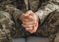 Пенсії сім’ям загиблих військових: хто має право та скільки виплачують