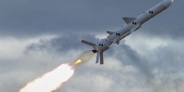 Повітряна тривога майже по всіх областях: росіяни атакують Україну крилатими ракетами