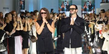 Живий виступ MELOVIN під час модного шоу: як пройшов один із найочікуваніших показів Тижня моди