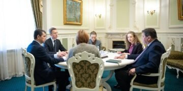 Корецький обговорив із послом Британії прискорення постачань ППО та фінансування Сил оборони у 2026-2027 роках