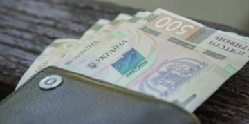 Допомогу одиноким матерям можуть отримувати й чоловіки: ПФУ назвав умови