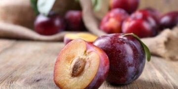 Що приготувати зі слив, поки вони не зіпсувалися: 7 простих ідей