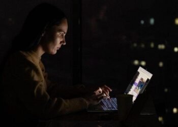 Як не залишитися в холод без інтернету: що підготувати до зими