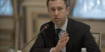 Чи готуватися до життя без інтернету: що сказав Корецький після ударів по дата-центрах