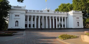 Конфлікт навколо депутата зірвав сесію Одеської міськради: ветерани жорстко звернулися до влади