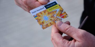 Пенсію переведуть на Укрпошту без запитань: кому треба встигнути до 15 вересня