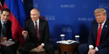 The Atlantic: Трамп погодився послаблювати санкції проти РФ в обмін на політв’язнів