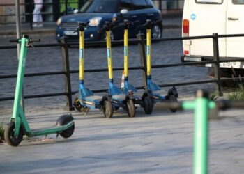 Електросамокати травмують дітей: у Львові за 15 тижнів постраждали 112 неповнолітніх