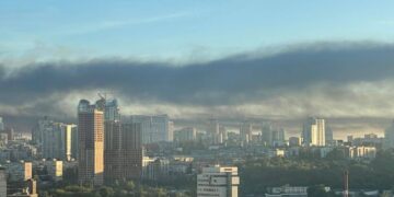 Антициклон тримає дим над Києвом: Діденко сказала, коли вітер очистить повітря