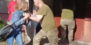 Штовханина біля під’їзду у Львові: в ТЦК розповіли свою версію подій на вулиці Дунайській