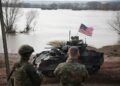 “Нагадує хаос”: США терміново евакуювали частину дипломатів із країн Близького Сходу, — CNN