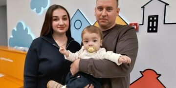 У Львові семимісячному Давиду пересадили частину печінки від батька: операція тривала 12 годин