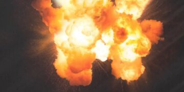 Дрони атакували окуповані території та регіони рф, у Бердянську спалахнула пожежа на базі російських військових
