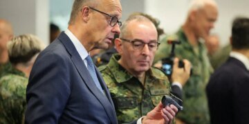 Мерц попередив про нові гібридні атаки росії та пообіцяв підтримку Україні