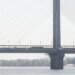 росія ще раз вдарила по Південному мосту в Києві, є влучання – мер