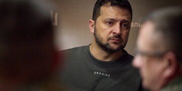Зеленський поговорив з Макроном під час атаки рф на Київ: про що домовились