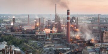 Найбільший металургійний завод України готується повністю зупинити виробництво через російські удари
