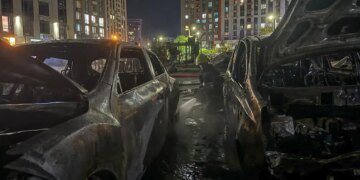 росіяни вдарили по транспортному об’єкту та складу в Києві