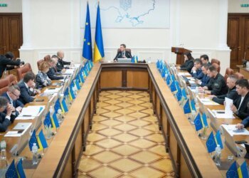 Удари рф по фармаскладах: Кабмін пришвидшив надходження препаратів до аптек і лікарень