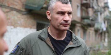“Сьогодні йдеться про виживання”: Кличко порадив частині киян тимчасово виїхати зі столиці