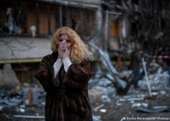 Якщо у ваш будинок “прилетіло”: що робити, куди звертатися і хто платить — покрокова інструкція