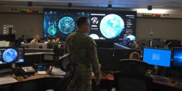 В США пояснили затримку даних по балістиці РФ, а Трамп відповів про розвідку (відео)